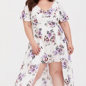 TORRID IVORY FLORAL CHALLIS WALK THROUGH ROMPER Plus Size: 18